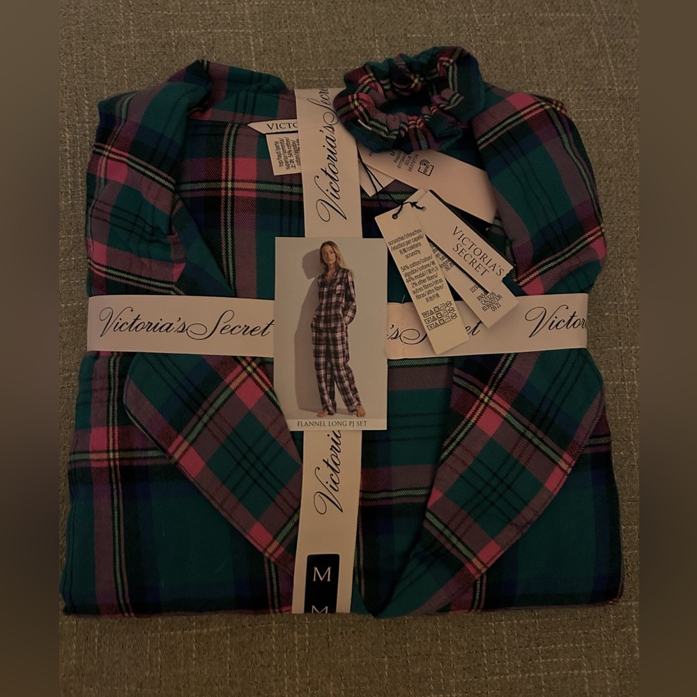 Victorias Secret Pajama set